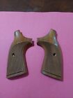 VINTAGE HERRETT'S MODEL RDD GRIPS IN NICE CONDITION AS PICTURED RUGER ??