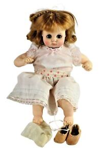 Vintage Madame Alexander Puddin Doll #3930 Blonde Brown Eyes (non working crier)