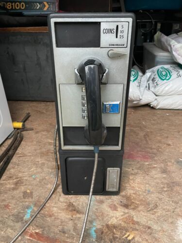 Vintage pay phone good condition - GTE Automatic Electric