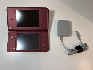 New ListingNintendo DSi XL Console BROKEN TOP SCREEN, FOR PARTS/REPAIR - Burgundy. TESTED.