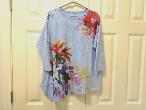 New ListingJess & Jane Mineral Washed Blue Floral Tunic Top Size XL Excellent Condition!!