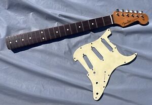 Neck FENDER STRAT Lacquer 62 RI With Tuners + Aged Relic PICKGUARD JVGuitars