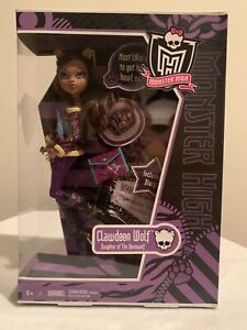 2010 MONSTER HIGH FIRST WAVE 2 SCHOOLS OUT CLAWDEEN WOLF  ( V7990 - NISB)