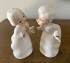 Vintage Christmas Kissing Choir Boy And Girl Salt And Pepper Shakers Norcrest