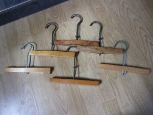 LOT 6 VTG WOOD WOODEN CLAMP HANGERS PANTS SKIRTS CRAFT NEEDLEWORK 8 INCHES
