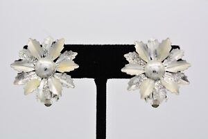 Coro Vintage Flower Clip Earrings Silver Tone Metal Shiny Brushed Signed BinAZ