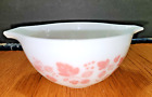 New ListingVintage Pyrex #441 Pink Gooseberry 1-1/2 PT Cinderella Mixing Bowl