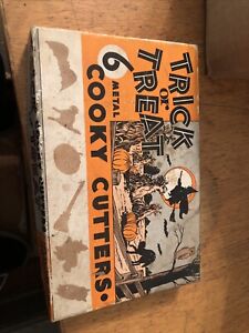 New ListingVintage Halloween Trick or Treat 6 Metal Cooky Cookie Cutters