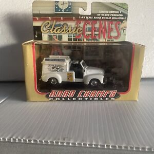 1953 CHEVROLET GOOD HUMOR TRUCK WITH BLACK DOG ROAD CHAMPS 2000 Sealed Unopened