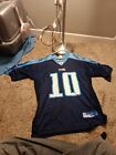 Tennessee Titans Vince Young Jersey (Size Large).