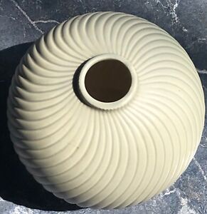 New ListingVintage Fitz & Floyd Green Cream Ridged Vase - Japan - Good Condition