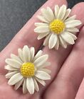 SARAH COVENTRY Signed Vintage White Daisy Flower Celluloid Clip Earrings