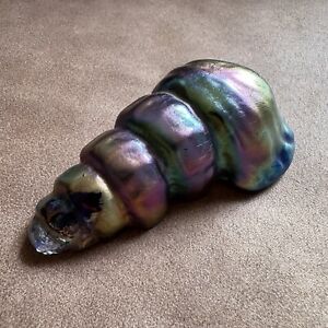 IRIDESCENT SEA SHELL ART GLASS PAPERWEIGHT ATTRIBUTED TO COLIN HEANEY