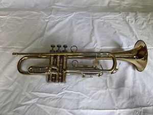 Holton ST304 trumpet MF horn Maynard