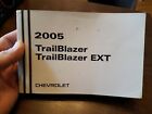 2005 Chevrolet Trailblazer and  EXT Owners Manual by Chevrolet