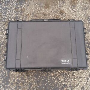 New ListingPelican 1650 Transportable Black Rolling Waterproof Case Good Condition w/ foam