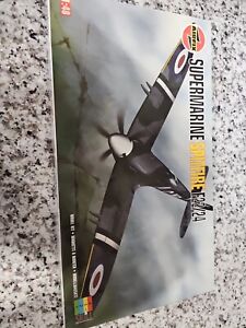 Airfix 1/48 Scale Supermarine Spitfire F22/24 airplane model kit