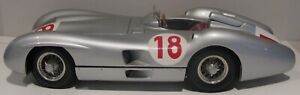 CMC GmbH 1/18 M049 Fangio's 1954/5 Silver Mercedes-Benz W196R Streamliner #18
