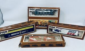 TYCO HO Scale Model Trains - All in Orig. Boxes!  Lot of 4!
