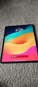 New ListingApple iPad Pro 3rd Gen 1TB, Wi-Fi 11 in - Space Gray Cracked Screen Bad Battery