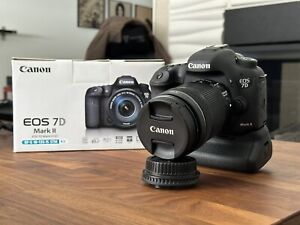 Canon EOS 7D Mark II DSLR in EXLNT+ Cond. Kit w/ EF-S 18-135mm IS & Grip