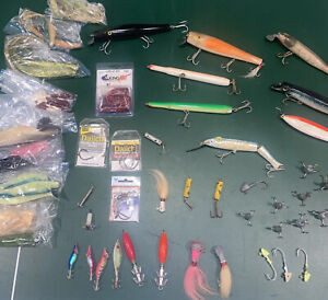 Lot 50+ Cape Cod Lures Gibbs Daiichi Hooks Rubber Feathered Needle LOOK