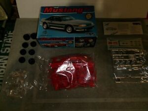 MPC 1/25 FORD MUSTANG GT FOX BODY PLASTIC MODEL CAR KIT  #36397  ISSUED 1986