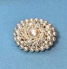 Vintage/Retro Estate Gorgeous Domed/Graduated White Faux Pearl Brooch/Pin