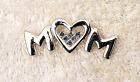 CLASSIC PIN BROOCH MOTHER MOM LOVE HEART GRAND AUNT SISTER FAMILY SILVER TON  X1