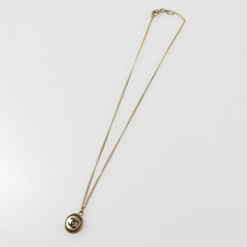 Chanel Coco Mark Medal Necklace 2007 Model Chain Pendant Fashion Accessories