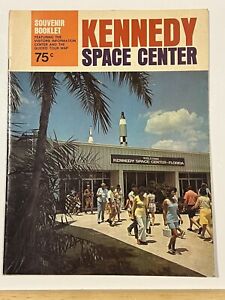 Vintage Kennedy Space Center Souvenir Booklet Visitors Information Tour Map