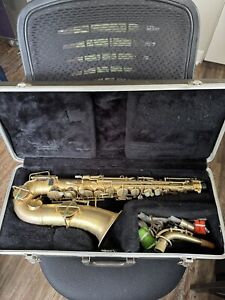 New ListingBuescher True Tone 1925 Gold Plated Alto Saxophone