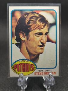 1976 Topps Football #376 Steve Grogan RC New England Patriots