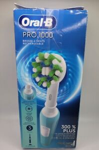 Oral-B Pro 1000 Rechargeable Toothbrush with Handle Charger - Used