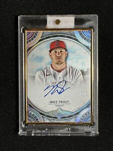 2022 Topps Transcendent Platinum #1/1 Mike Trout AUTO Gold Frame SuperFractor