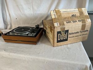 Vintage DUAL 1228 Turntable Record Player United Audio  Powers On And Spins
