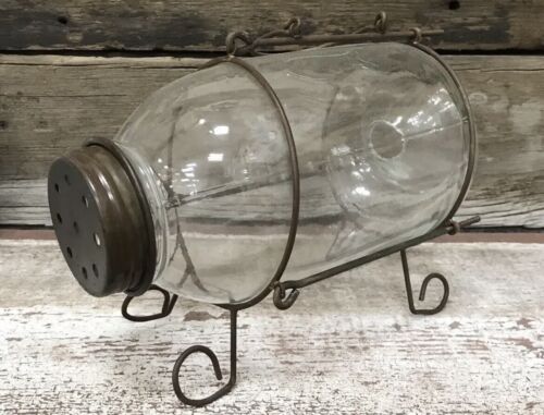 MONTANA BAIT COMPANY Vintage Glass-Trap Minnow Catcher, Metal Wire Carrier