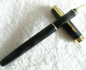 Excellent Parker Sonnet Series Matte Black Golden Clip 0.5mm Nib Rollerball Pen