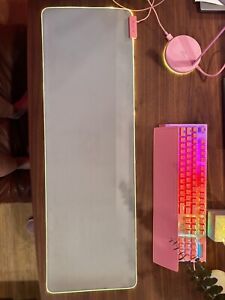 Razer Goliathus Extended Chroma Gaming Mouse Pad, Pink: Customizable Chroma RGB