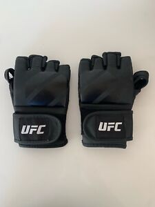 BRAND NEW - UFC Sparring Gloves Black (Large)
