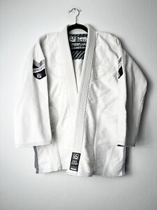Hyperfly Jiu Jitsu Jacket Adult Kimono White. Size Unknown. Pls See Pics.