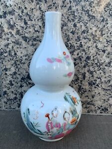 Antique Chinese Famille Rose Porcelain Figures Scenes Vase 19th Rare Mark 19th