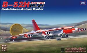 Modelcollect UA72208 - 1:72 B-52H Early Type Stratofortress Strategi Bomber- New