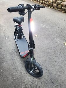 HYPER SKUTE COMMUTE 36v Seated Folding Electric Scooter                        .