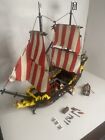 LEGO Pirates 1989 Black Seas Barracuda 6285  with extra pieces