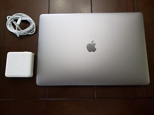 Apple MacBook Pro (15-inch 2019)  i9 2.3 GHz / 16GB RAM / 512GB SSD / 560X 4GB