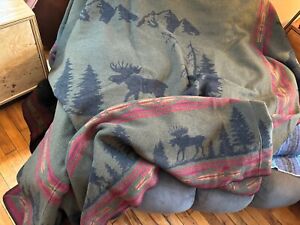 Wooded River Southwestern Mountains Moose Throw Blanket KING 104x92 Green Red
