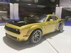 2020 DODGE CHALLENGER R/T SCAT PACK WIDEBODY Black / Gold - 1/18 Scale Solido