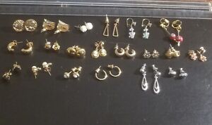 Lot of 20 Earrings Mostly Gold Tone Vintage Costume Metal Jewelry Small Studs