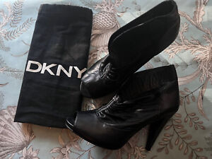 DKNY Rounder Black Leather Womens Heels Peep Toe Sz US 8.5/EUR 39